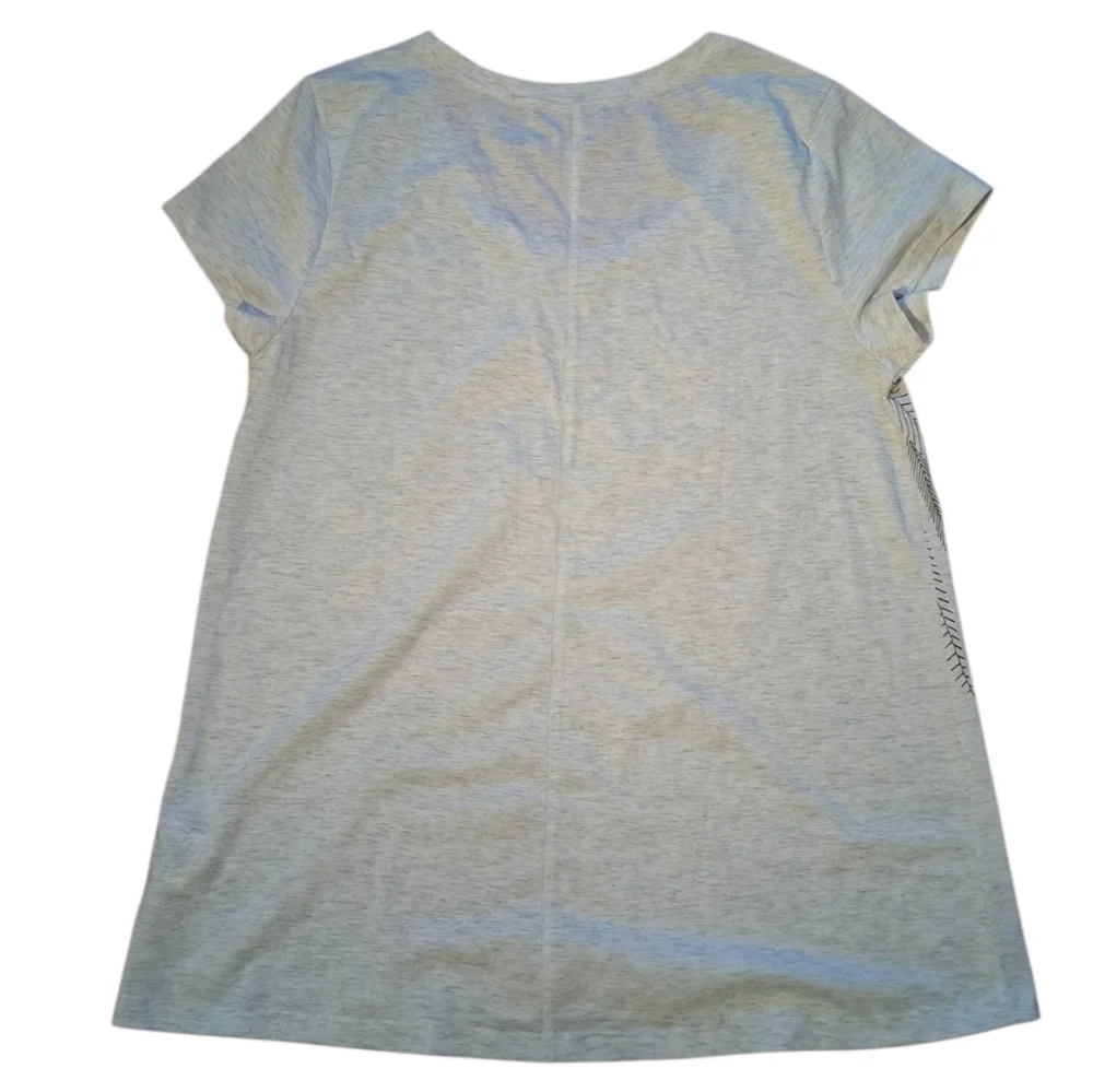 Cloudveil Light Gray Short Sleeve Tee with Feather Design 4346 - Picture 3 of 9